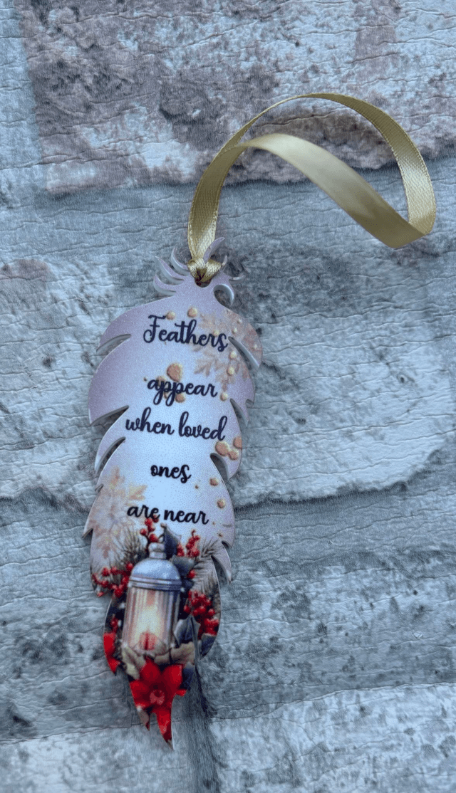 Lantern feather hanger
